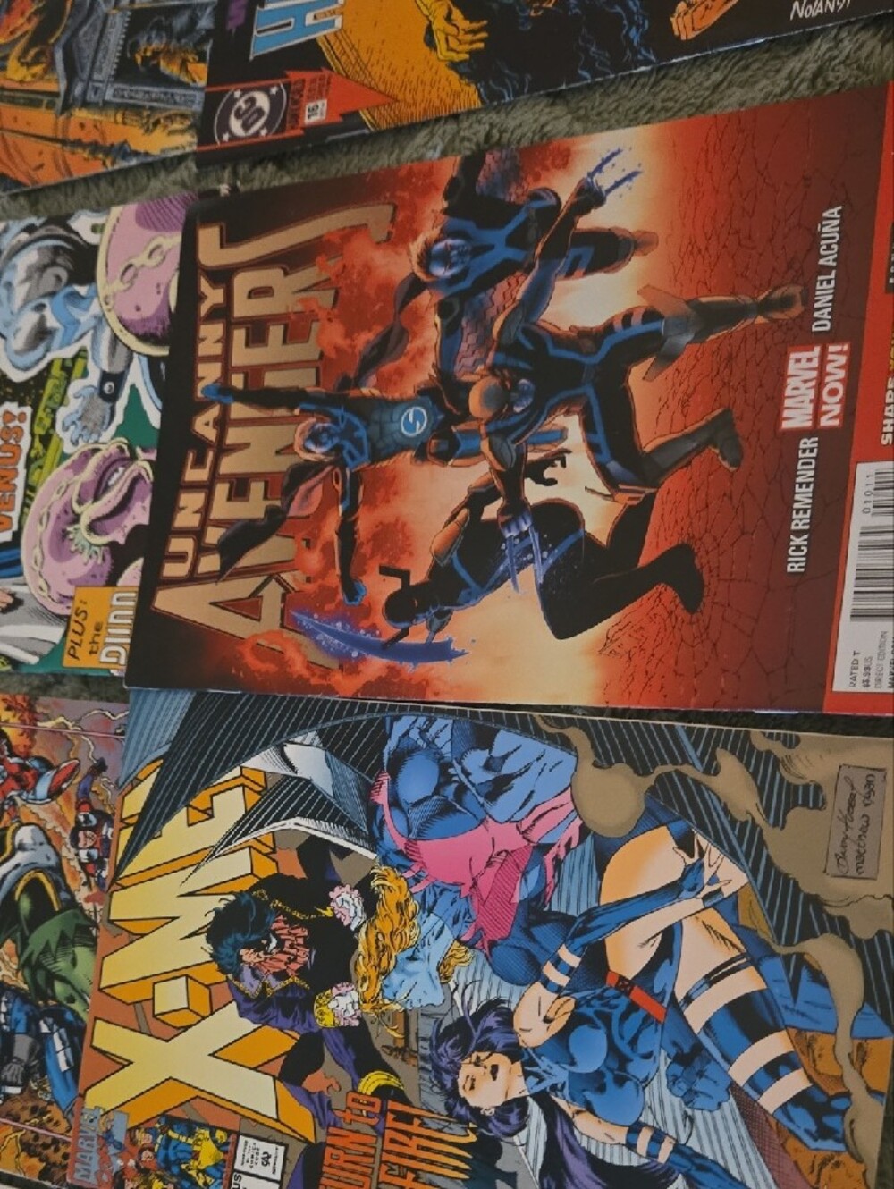 Assorted Comic Book Collection - Colorful Superhero Covers - Picture 5 of 9